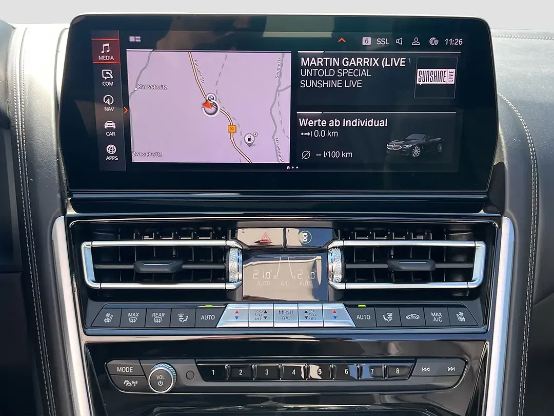BMW 840 xDrive Convertible M Sport - Thumbnail 14