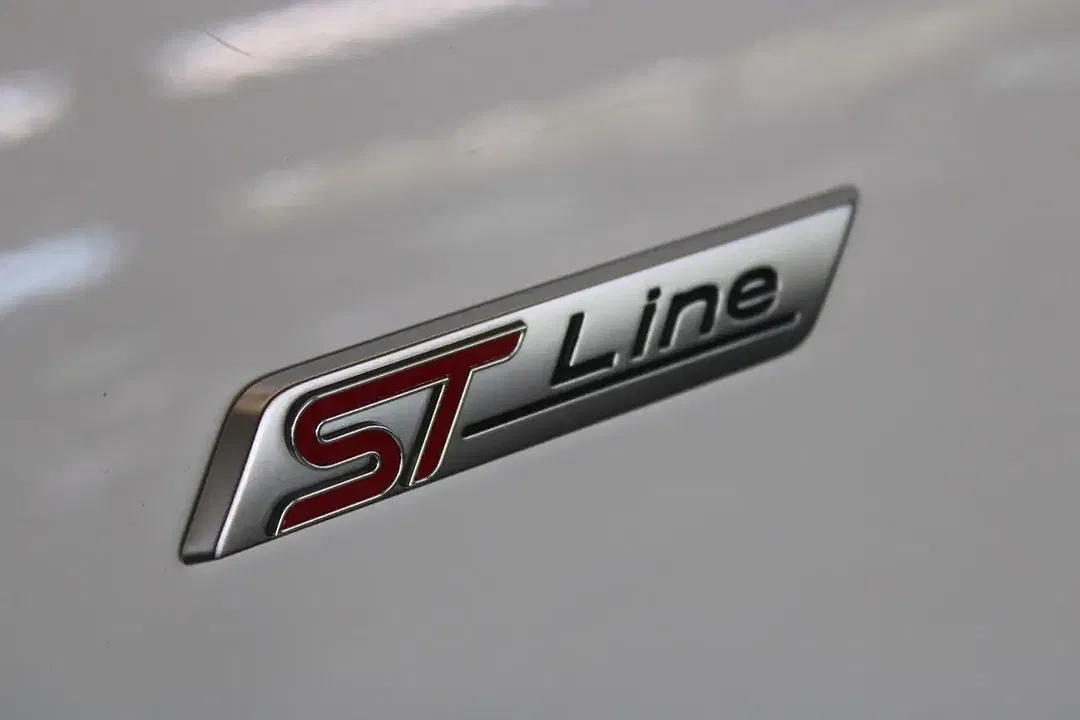 Ford Focus AUT ST-Line - Thumbnail 13