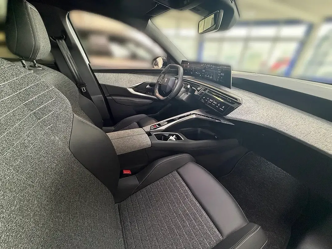 Peugeot 5008 145 Allure Business - Thumbnail 12