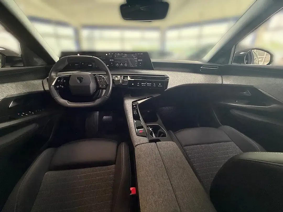 Peugeot 5008 145 Allure Business - Thumbnail 9