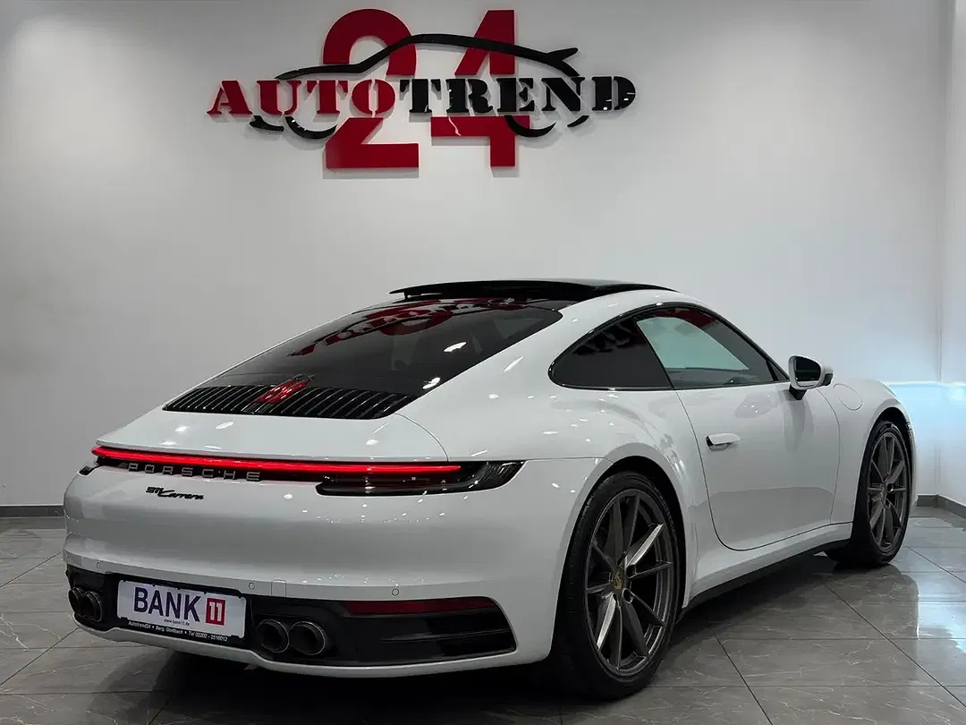 Porsche 911 Sport Chrono Carrera Coupe - Thumbnail 13