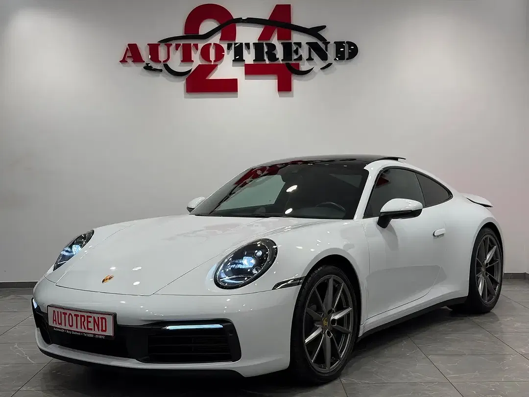 Porsche 911 Sport Chrono Carrera Coupe - Thumbnail 3