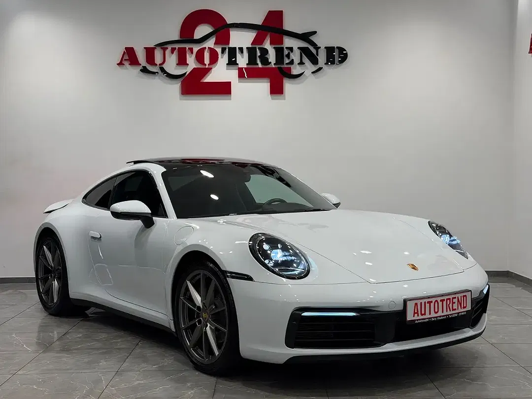 Porsche 911 Sport Chrono Carrera Coupe - Thumbnail 4