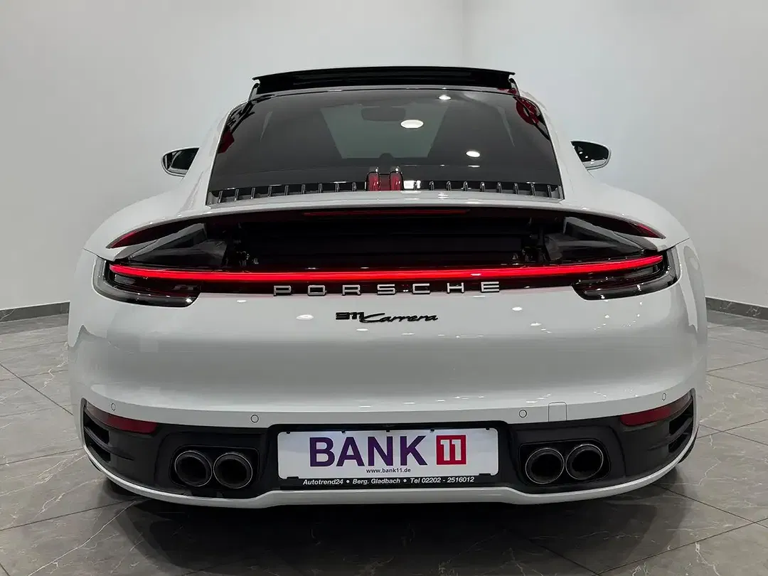Porsche 911 Sport Chrono Carrera Coupe - Thumbnail 9