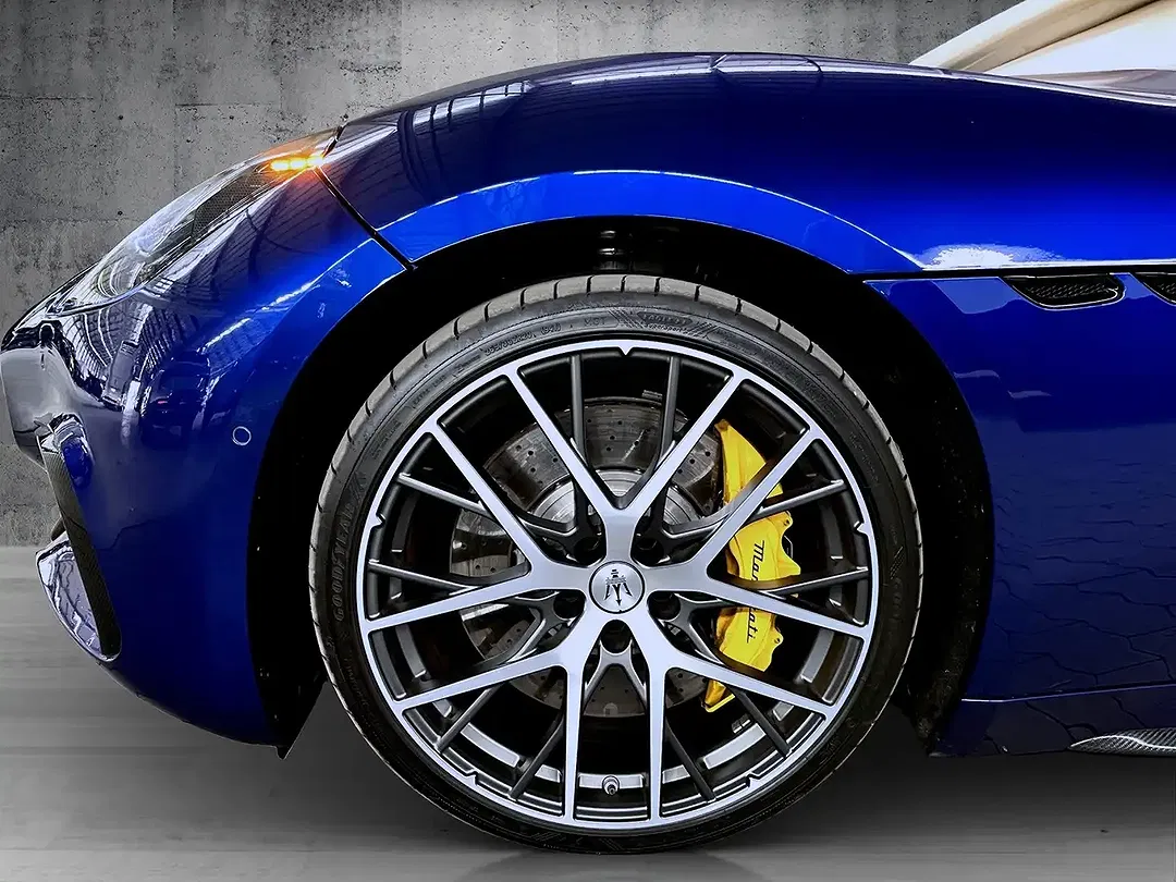 Maserati GranTurismo Trofeo - Thumbnail 11