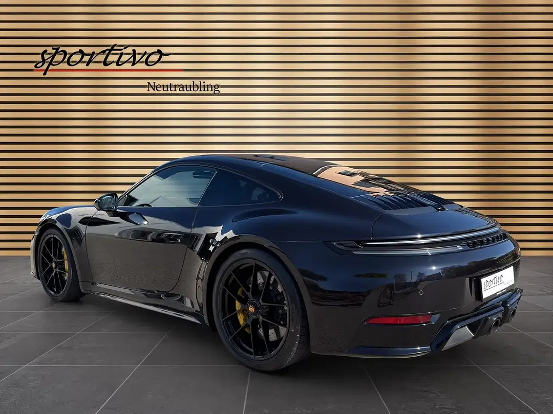 Porsche 992 PCCB Carrera GTS - Thumbnail 3