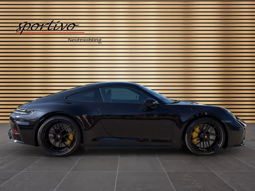 Porsche 992 PCCB Carrera GTS - Thumbnail 6