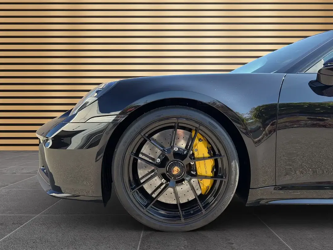 Porsche 992 PCCB Carrera GTS - Thumbnail 9