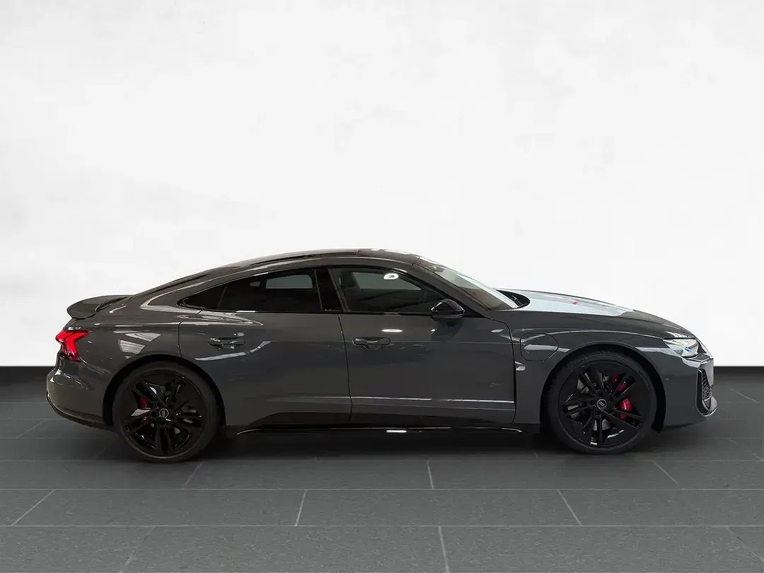 Audi RS e-tron GT Matrix LED - Thumbnail 5