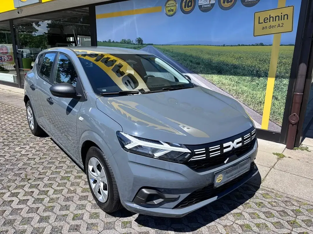 Dacia Sandero - Thumbnail 3