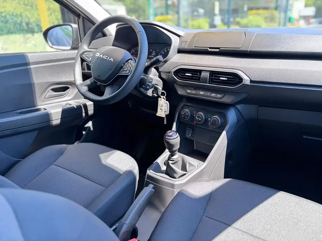 Dacia Sandero - Thumbnail 7