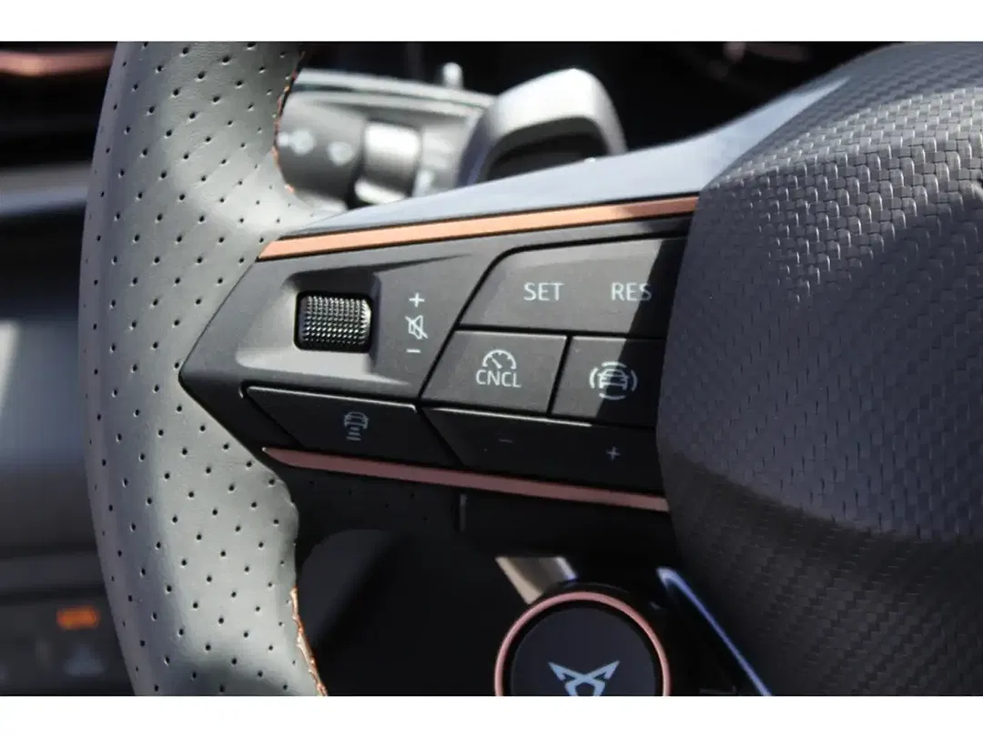 CUPRA Terramar 1.5 TSI PHEV DSG VZ Matrix LED - Thumbnail 7