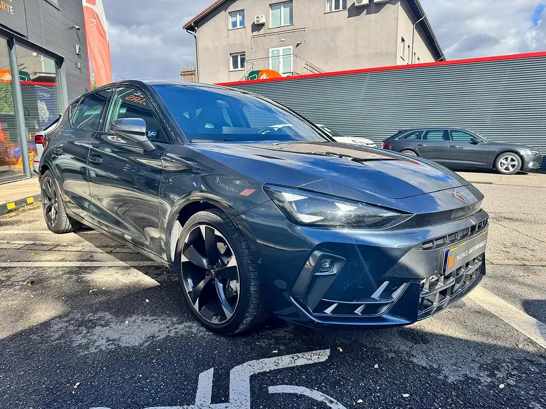 CUPRA Leon 1.5 eTSI DSG - Thumbnail 4
