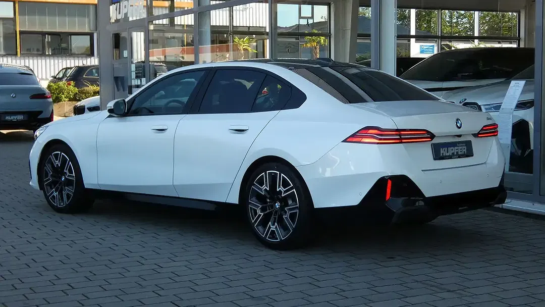 BMW 520 M - Thumbnail 3