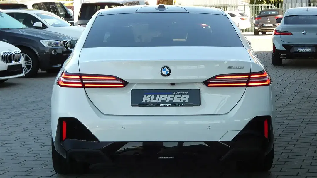BMW 520 M - Thumbnail 4