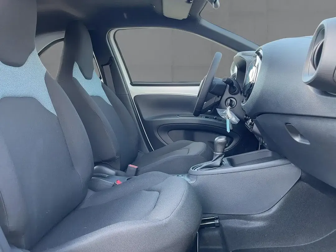 Toyota Aygo X 1.5 Hybrid Active - Thumbnail 11