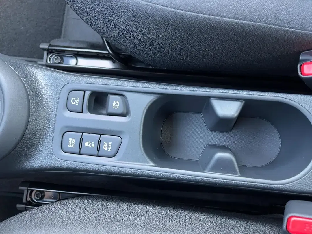 Toyota Aygo X 1.5 Hybrid Active - Thumbnail 16