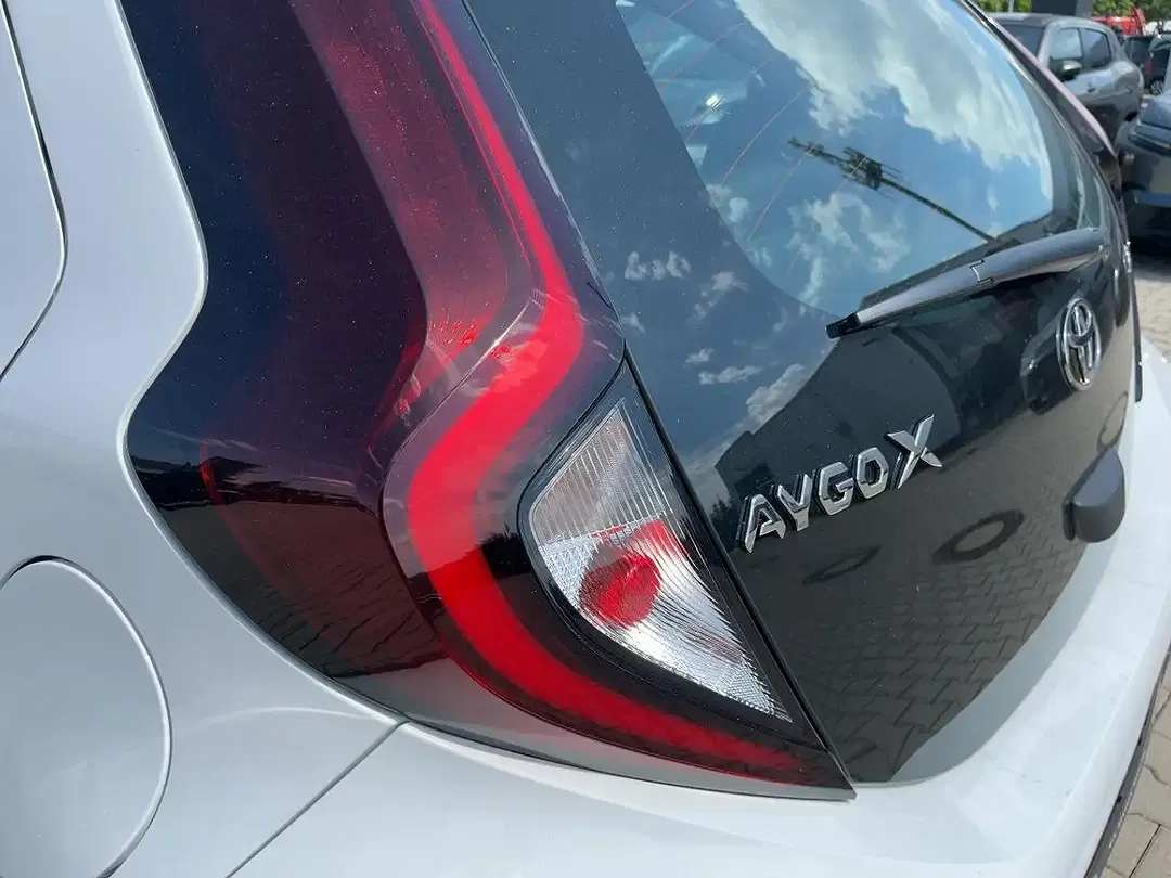 Toyota Aygo X 1.5 Hybrid Active - Thumbnail 21
