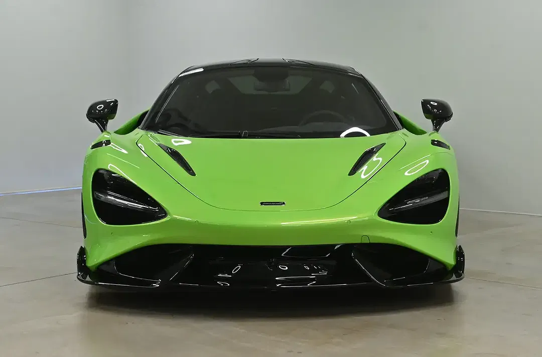 McLaren 765LT Coupe - Thumbnail 12