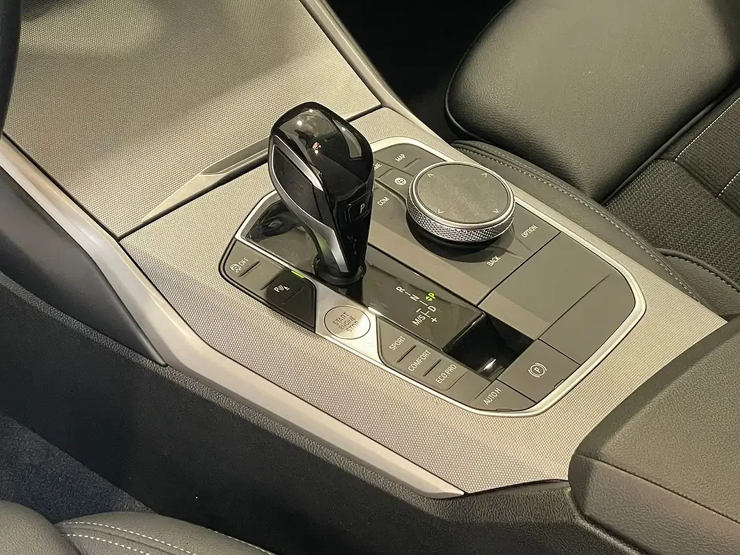 BMW 320 xDrive M Touring Sport - Thumbnail 12