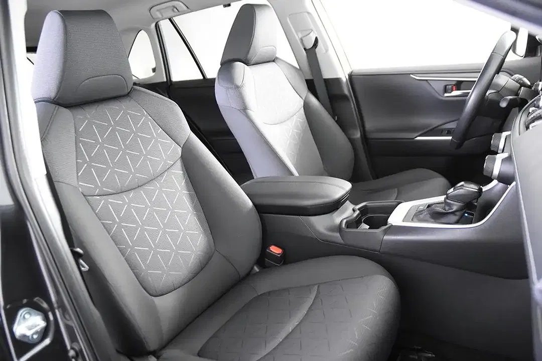 Toyota RAV 4 Hybrid - Thumbnail 3