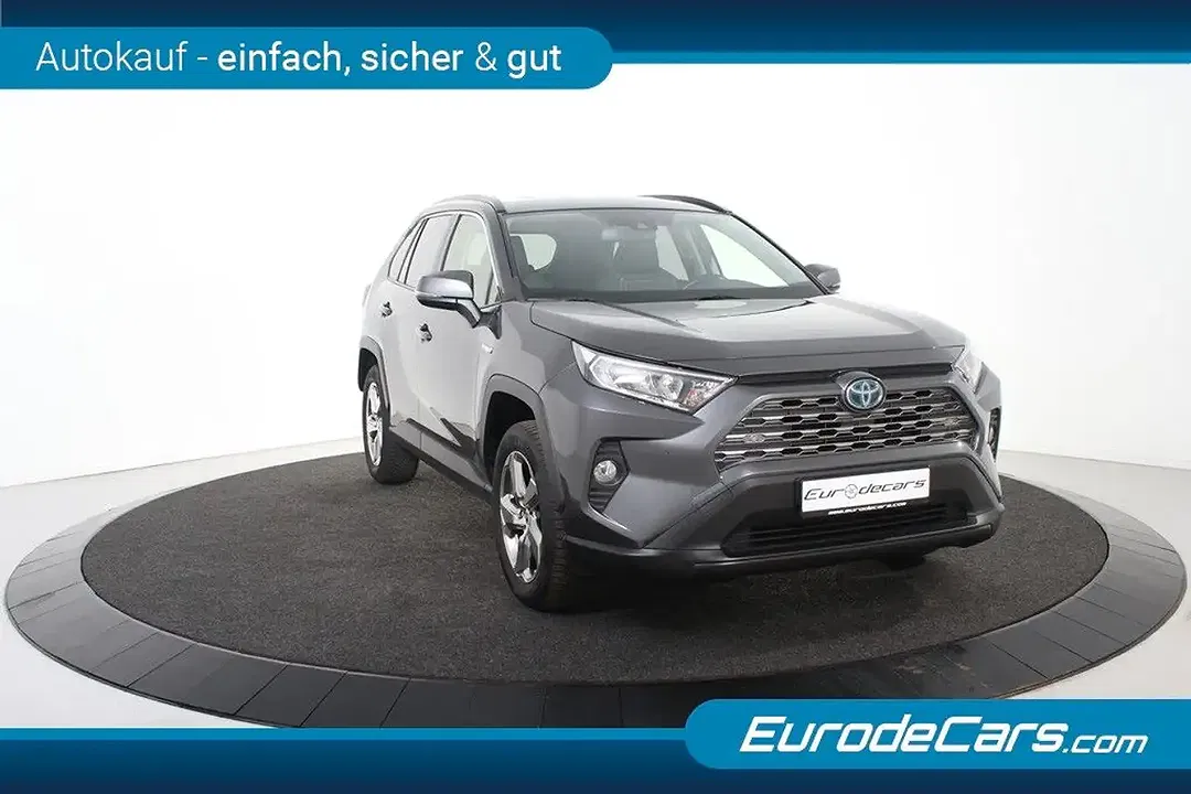 Toyota RAV 4 Hybrid - Thumbnail 8