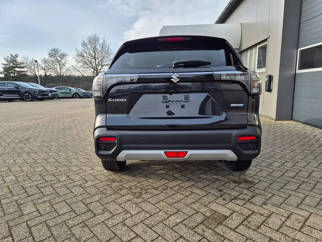 Suzuki S-Cross MHEV 1.4 BOOSTERJET AllGrip 4x4 Comfort+ - Thumbnail 3