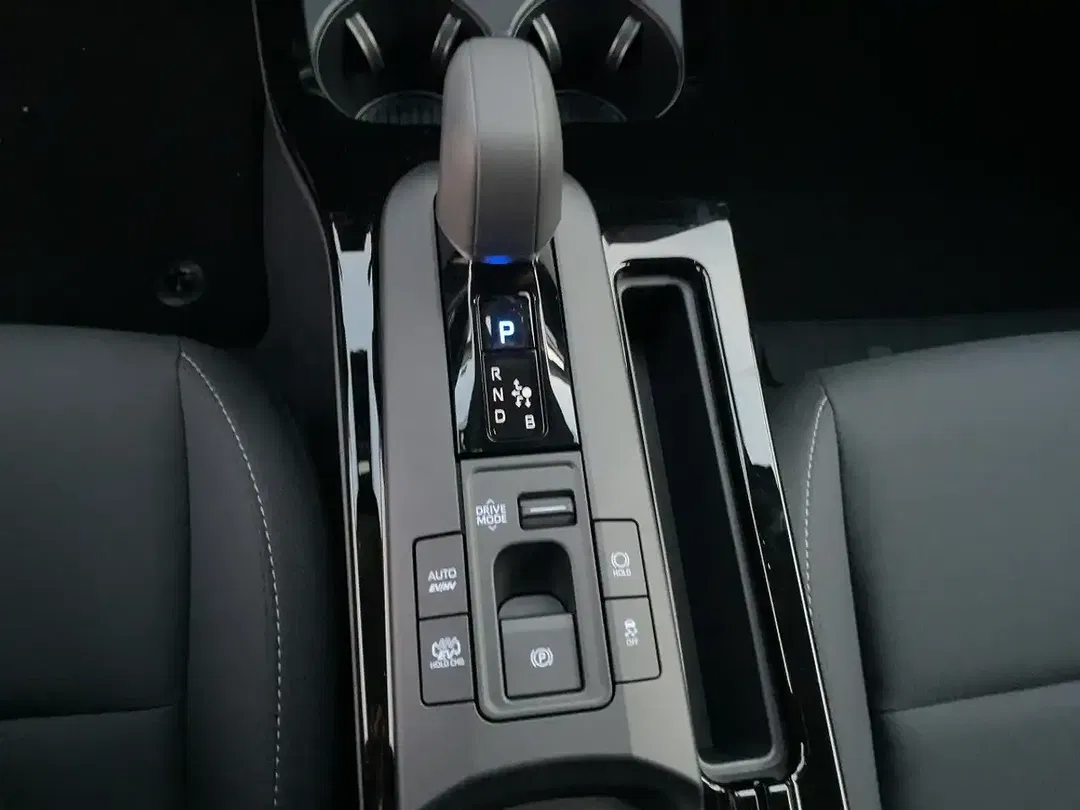 Toyota Prius Executive - Thumbnail 14