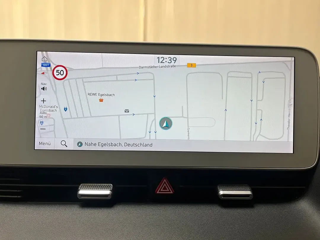 Hyundai IONIQ 5 - Thumbnail 11