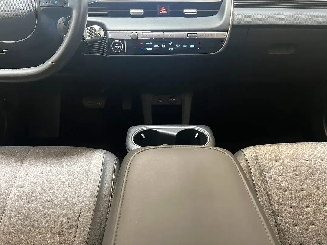 Hyundai IONIQ 5 - Thumbnail 12