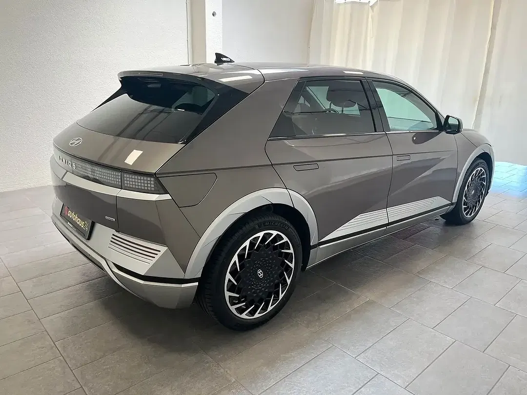 Hyundai IONIQ 5 - Thumbnail 5