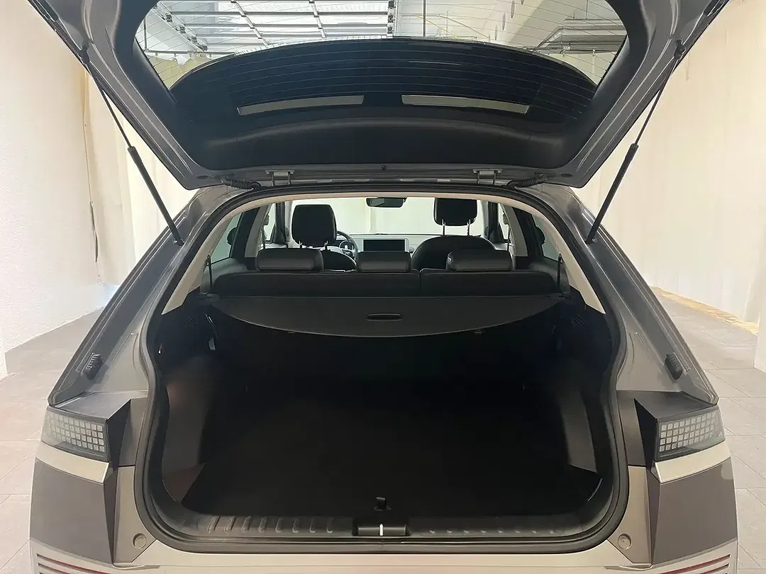 Hyundai IONIQ 5 - Thumbnail 6