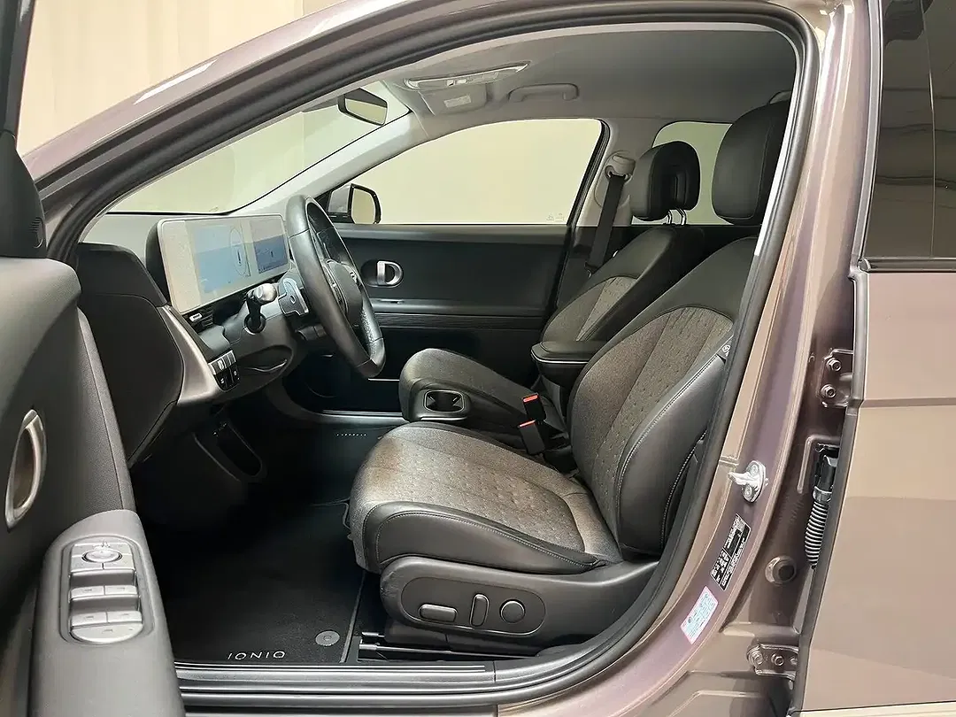 Hyundai IONIQ 5 - Thumbnail 8