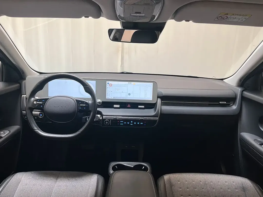 Hyundai IONIQ 5 - Thumbnail 9