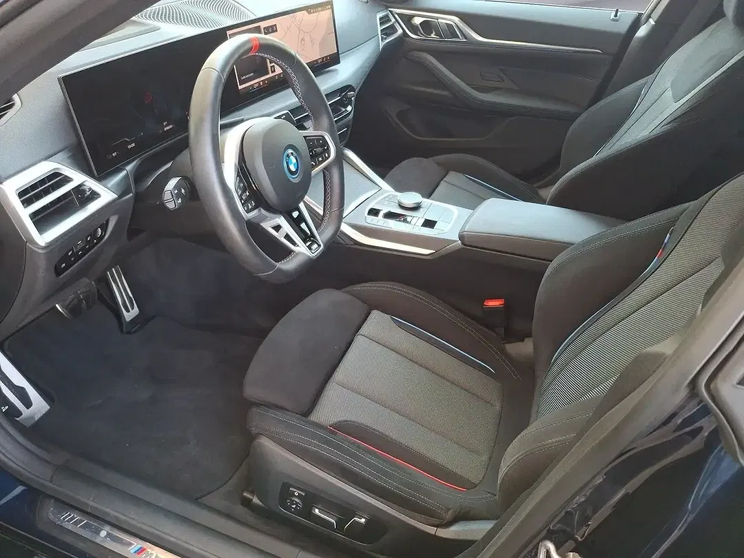 BMW i4 xDrive M60 - Thumbnail 10