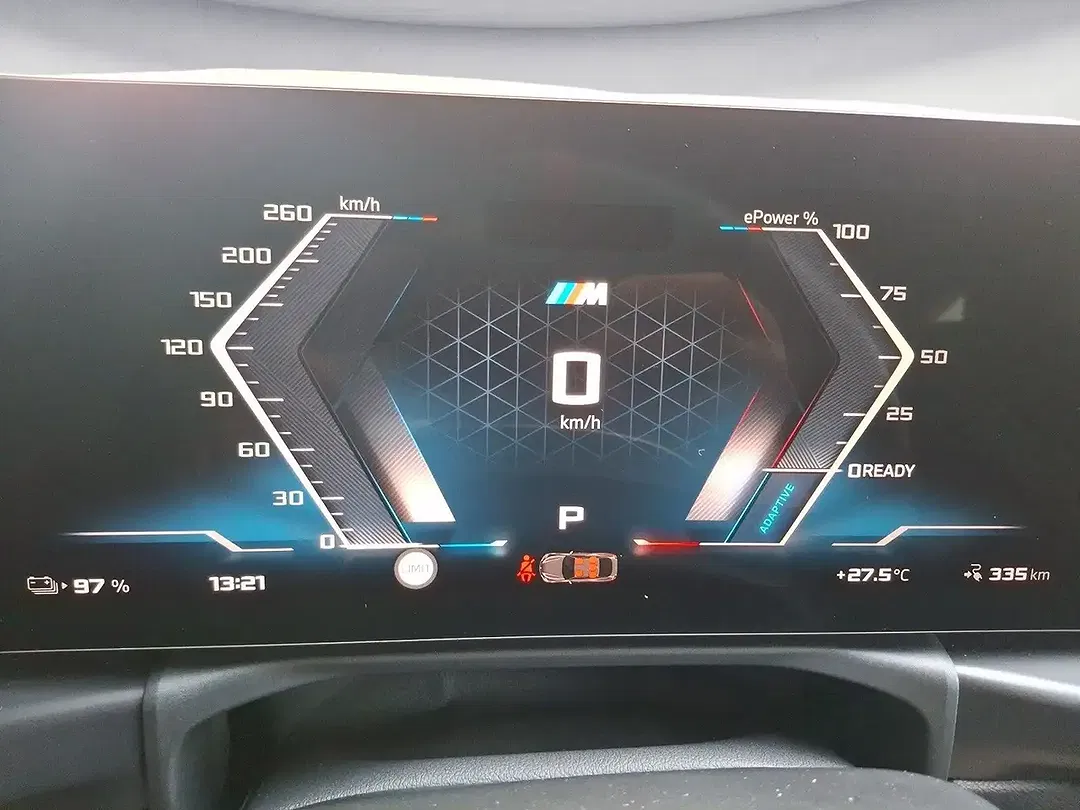 BMW i4 xDrive M60 - Thumbnail 11