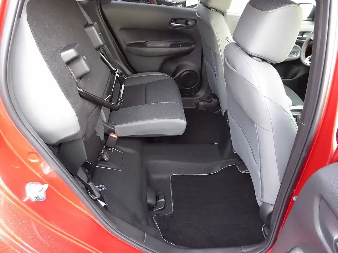 Honda Jazz 1.5 Hybrid e:HEV i-MMD Advance Sport - Thumbnail 13