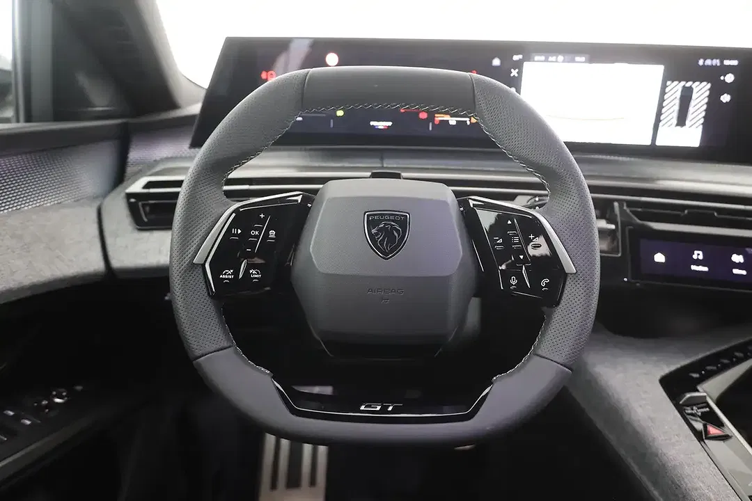 Peugeot 5008 AUT Hybrid GT - Thumbnail 13