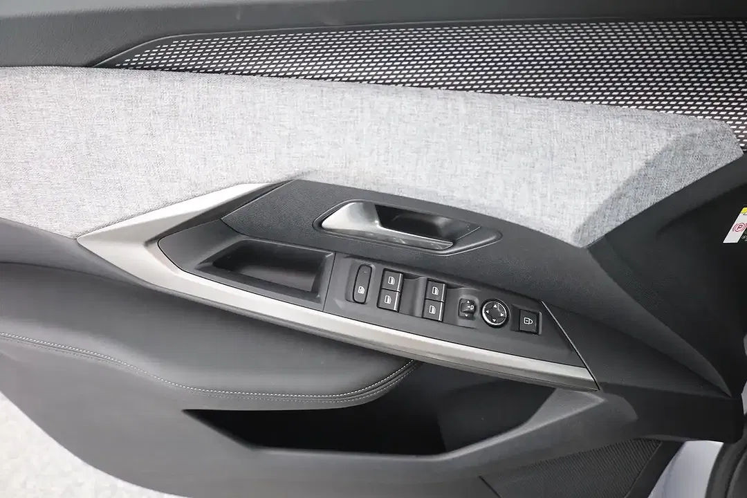 Peugeot 5008 AUT Hybrid GT - Thumbnail 19