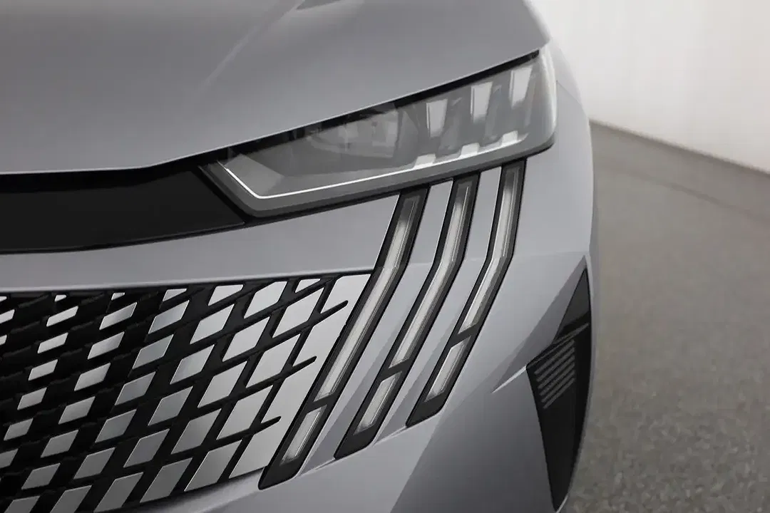 Peugeot 5008 AUT Hybrid GT - foto 29
