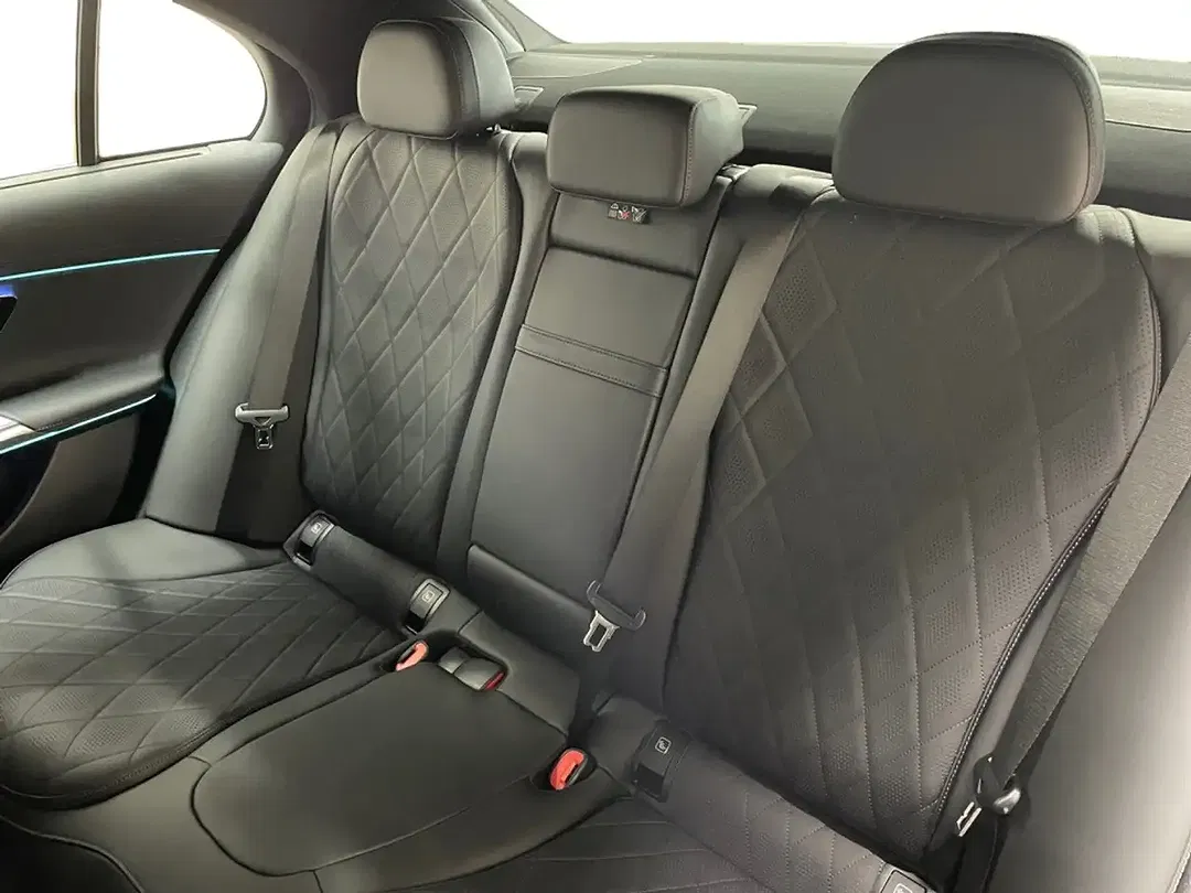Mercedes-Benz E 450 4MATIC Exclusive - Thumbnail 7