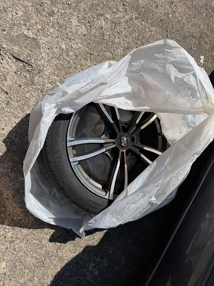 Jaguar XE S - foto 18