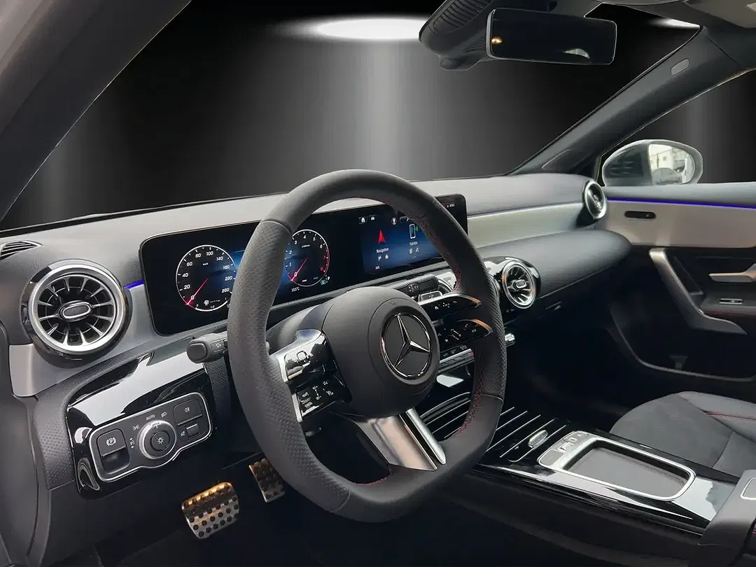Mercedes-Benz A 200 AMG Night - Thumbnail 8