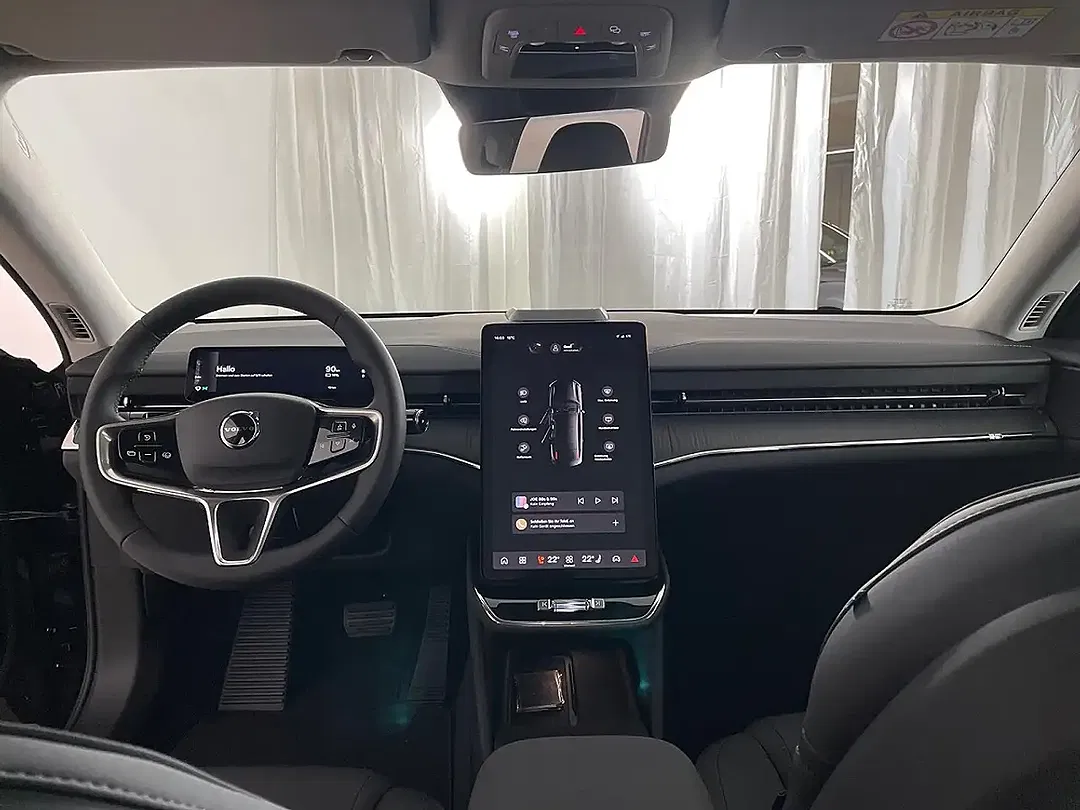 Volvo ES90 Single Motor Extended Range Core - Thumbnail 13