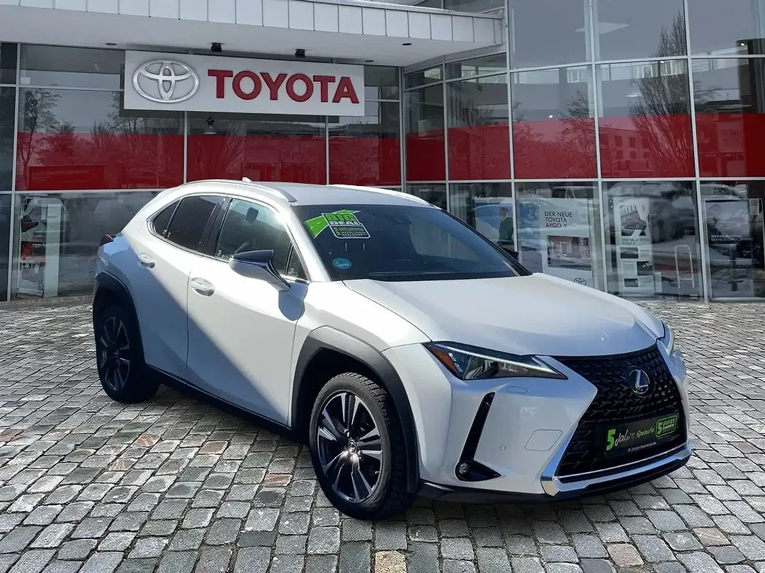 Lexus UX 250h Style Edition - Thumbnail 3