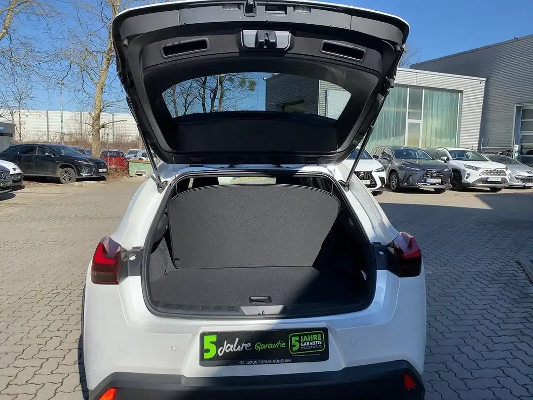 Lexus UX 250h Style Edition - Thumbnail 4