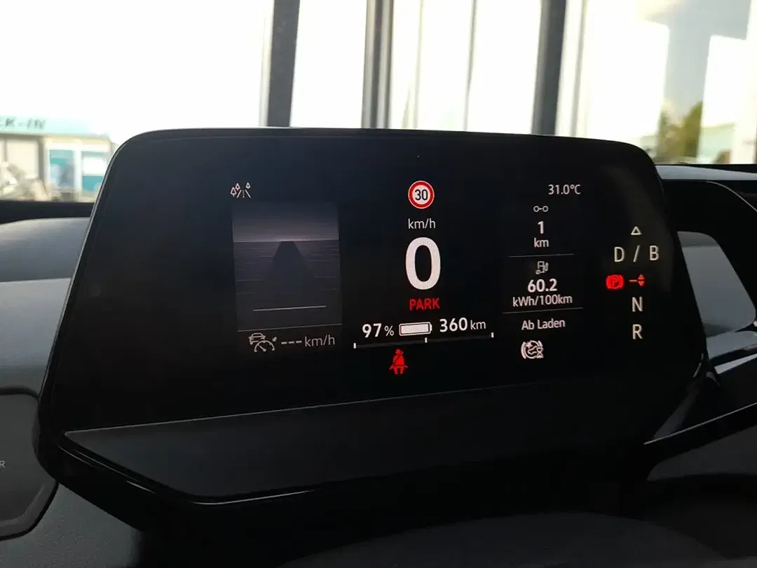 Volkswagen ID.3 Pro - Thumbnail 9