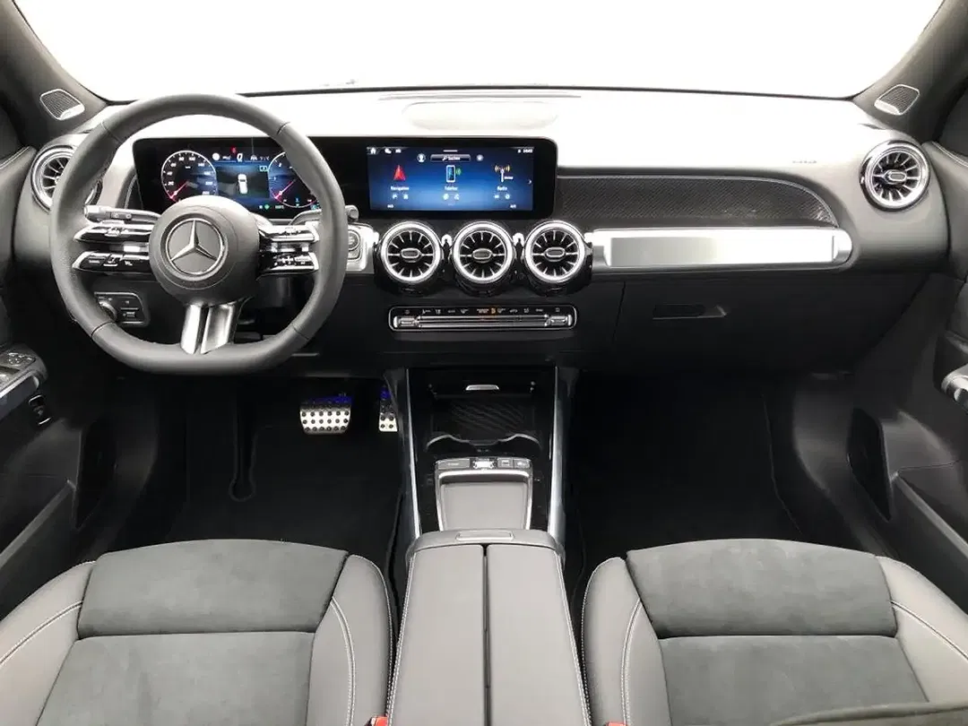 Mercedes-Benz GLB 220 4MATIC AMG MBUX Burmester Night - Thumbnail 4