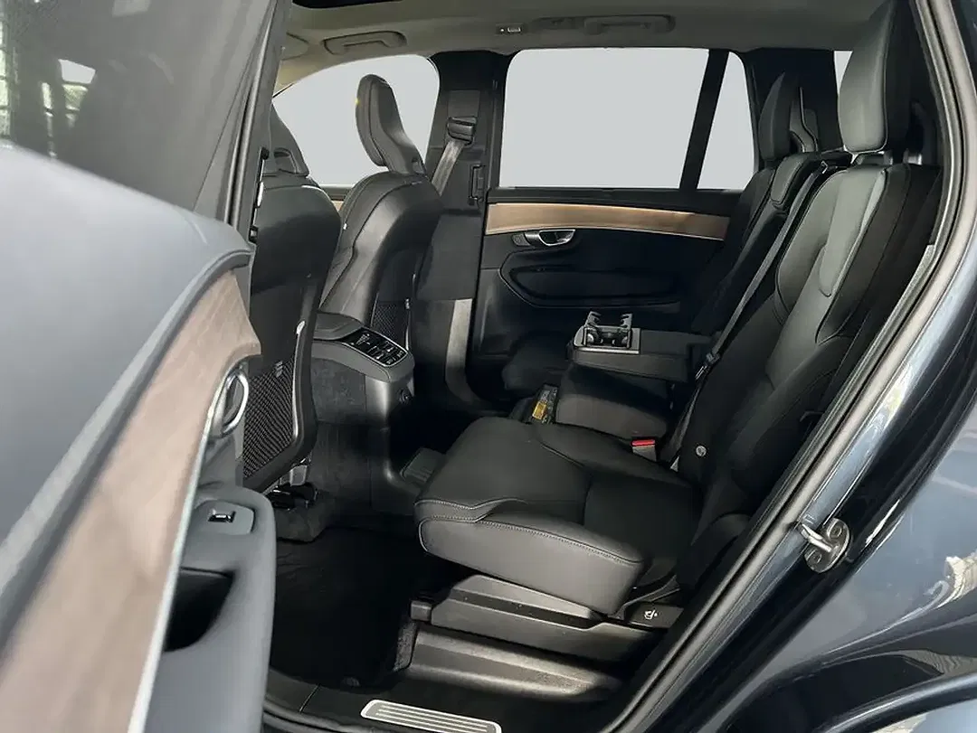 Volvo XC90 T8 AWD Ultra Bright - Thumbnail 10