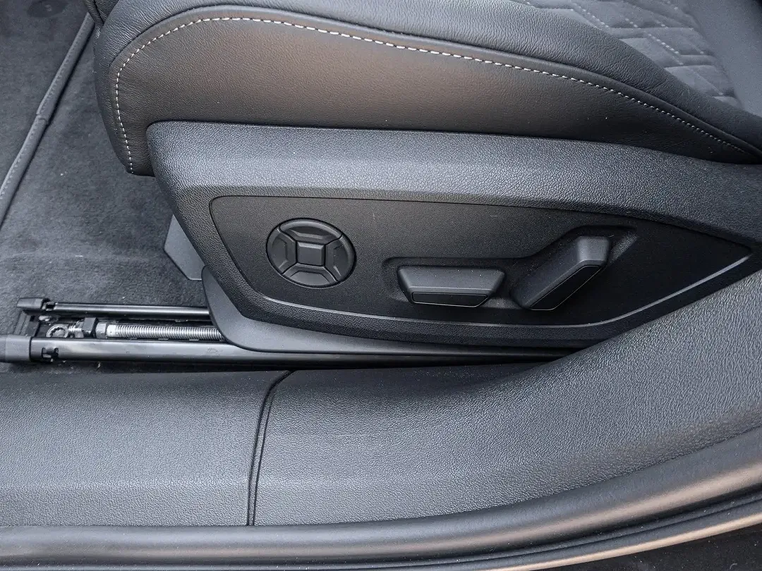 Audi A6 TDI S tronic Avant Edition One - Thumbnail 13